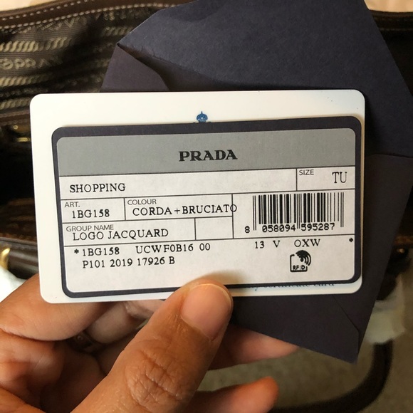 Authentic PRADA - Picture 6 of 6